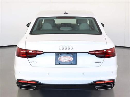 2024 Audi A4 Premium Plus 40 TFSI quattro S tronic