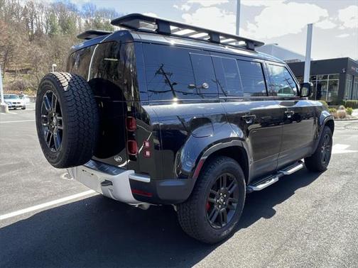 2023 Land Rover Defender 110 S