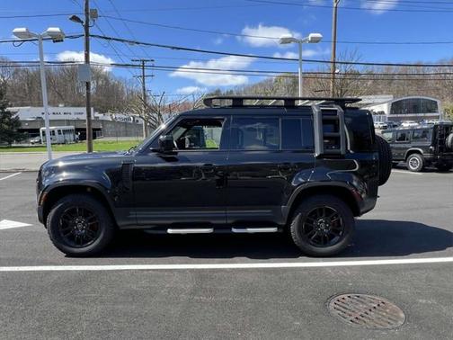 2023 Land Rover Defender 110 S