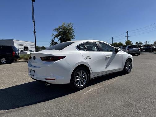 2025 Mazda Mazda3 FWD