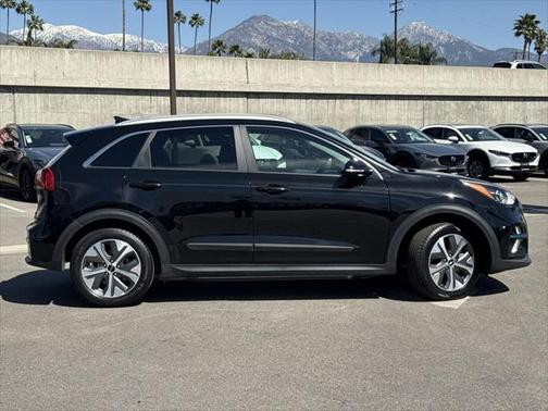 2022 Kia Niro EV EX