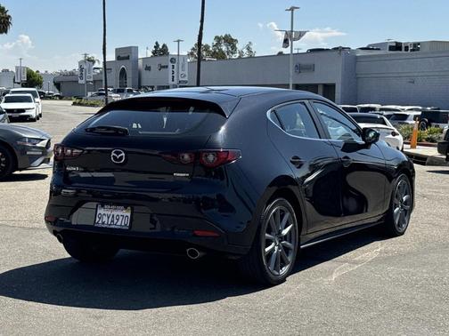 2022 Mazda Mazda3 FWD w/Preferred Package