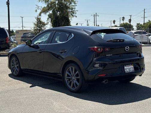 2022 Mazda Mazda3 FWD w/Preferred Package