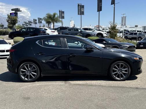 2022 Mazda Mazda3 FWD w/Preferred Package