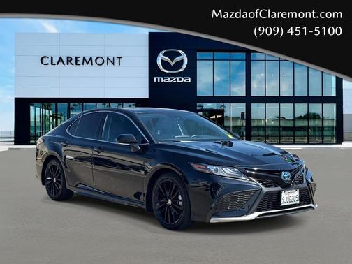 2024 Toyota Camry Hybrid SE