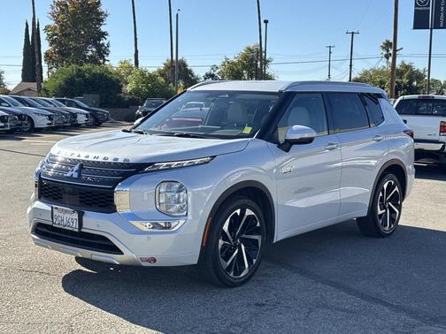 2023 Mitsubishi Outlander PHEV SEL