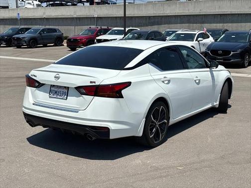 2023 Nissan Altima SR FWD