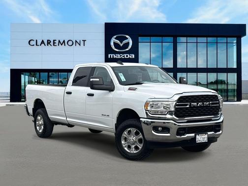 2024 RAM 2500 Big Horn Crew Cab 4x4 8' Box