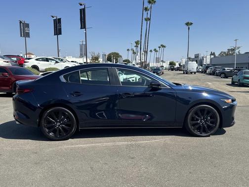 2025 Mazda Mazda3 2.5 S Select Sport