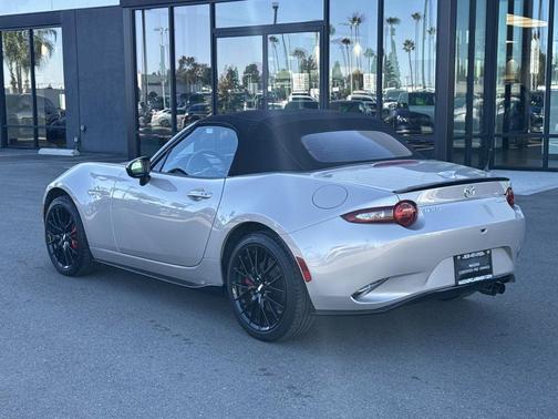 2022 Mazda MX-5 Miata Club