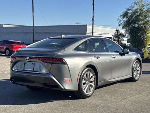 2023 Toyota Mirai Base