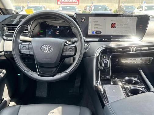 2023 Toyota Mirai Base