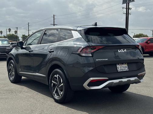 2023 Kia Sportage Hybrid LX