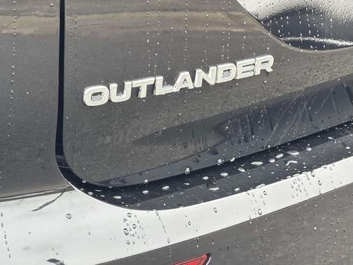 2023 Mitsubishi Outlander PHEV ES S-AWC