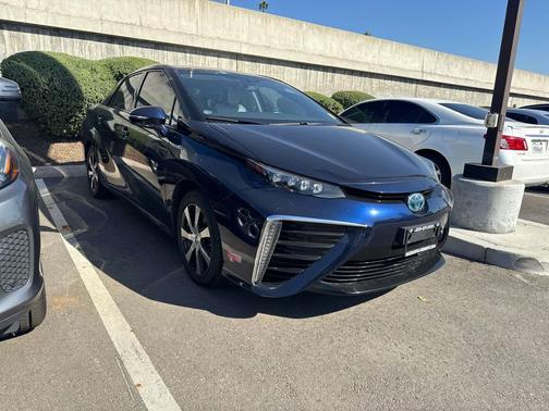 2018 Toyota Mirai Base