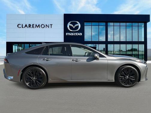 2021 Toyota Mirai Base