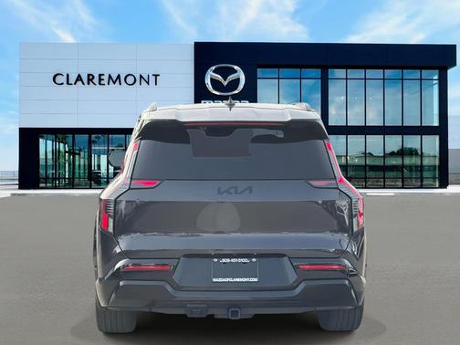 2024 Kia EV9 Land