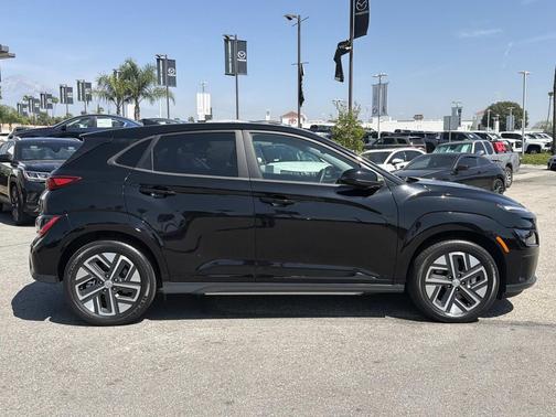 2023 Hyundai KONA EV SE