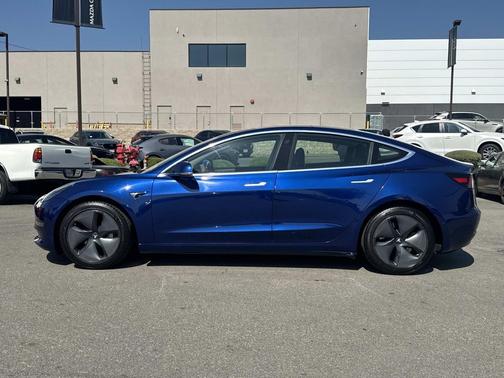 2020 Tesla Model 3 Standard Range Plus