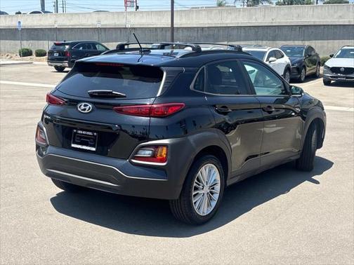 2021 Hyundai KONA SEL
