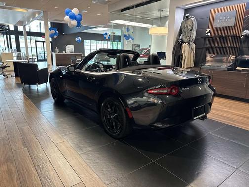 2025 Mazda MX-5 Miata Sport