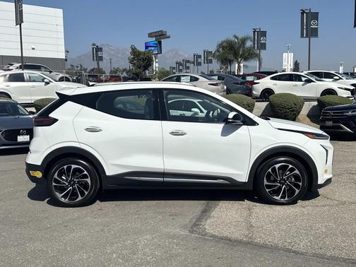 2022 Chevrolet Bolt EUV FWD Premier