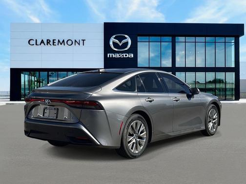 2022 Toyota Mirai Base