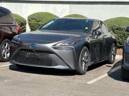 2022 Toyota Mirai Base