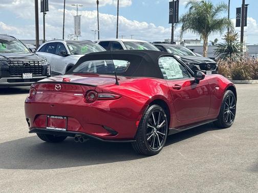 2025 Mazda MX-5 Miata Grand Touring