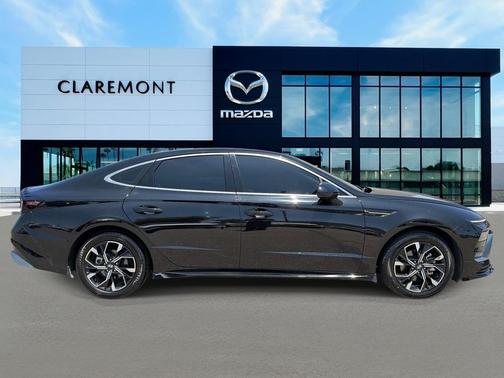 Onyx Black 2024 Hyundai SONATA SEL