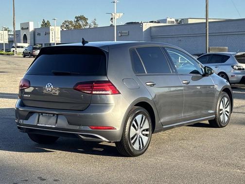 2019 Volkswagen e-Golf SE