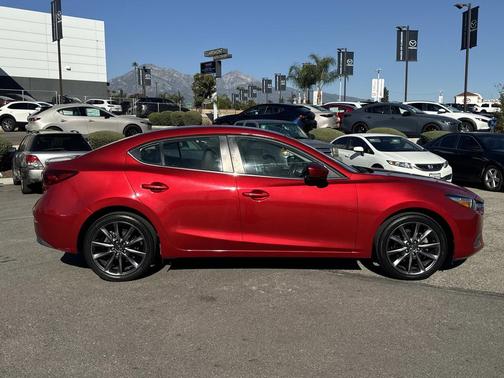 2018 Mazda Mazda3 Touring