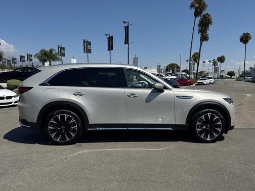 2025 Mazda CX-90 PHEV Premium Plus