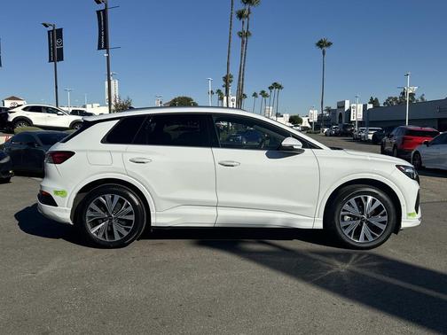 2023 Audi Q4 e-tron Premium Plus 40 RWD