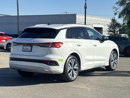 2023 Audi Q4 e-tron Premium Plus 40 RWD