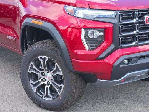 2025 GMC Canyon Base