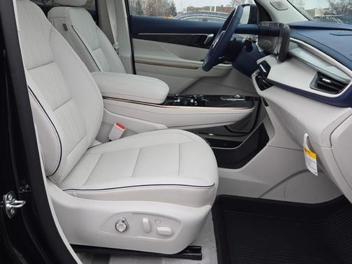 2025 Buick Enclave Avenir FWD