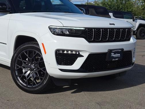 2025 Jeep Grand Cherokee Summit
