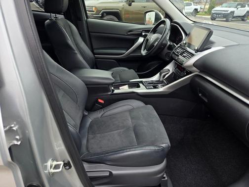 2023 Mitsubishi Eclipse Cross SE