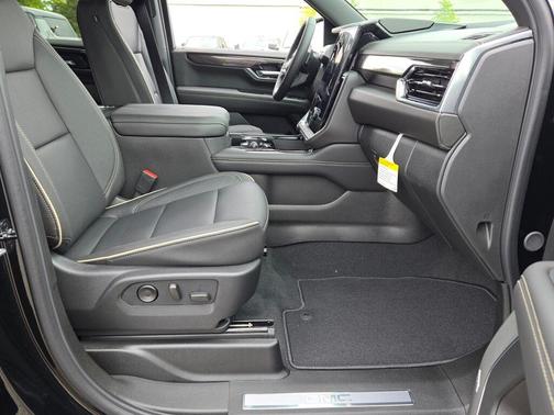 2025 GMC Yukon XL 4WD Elevation