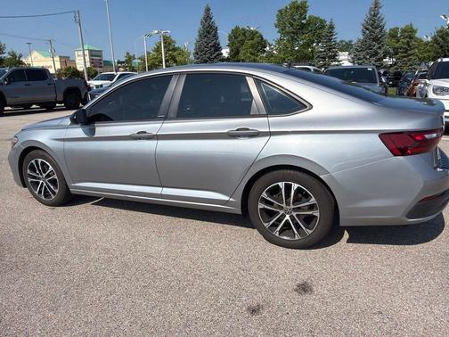 Silver Metallic 2024 Volkswagen Jetta 1.5T Sport