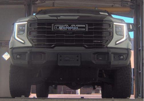 Sterling Metallic 2024 GMC Sierra 1500 AT4X