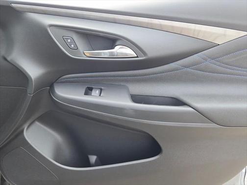 2025 Buick Envista Sport Touring FWD