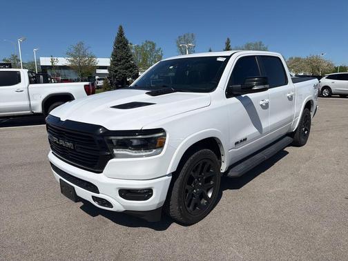 Bright White Clearcoat 2021 RAM 1500 Laramie