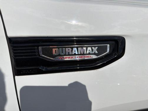 Summit White 2024 GMC Sierra 1500 Elevation