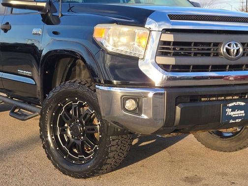 2015 Toyota Tundra SR5