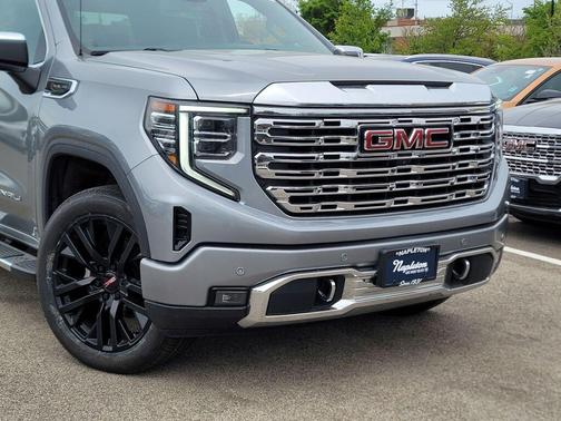 Sterling Metallic 2023 GMC Sierra 1500 Denali