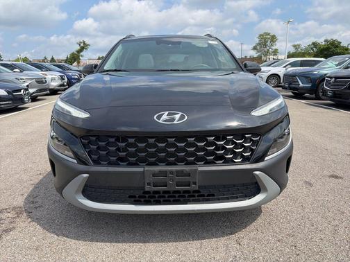 Abyss Black Pearl 2023 Hyundai KONA SEL