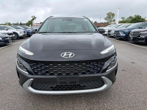 Abyss Black Pearl 2023 Hyundai KONA SEL