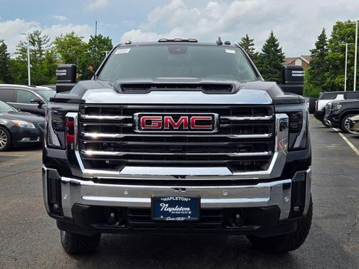 Onyx Black 2026 GMC Sierra 2500 SLE